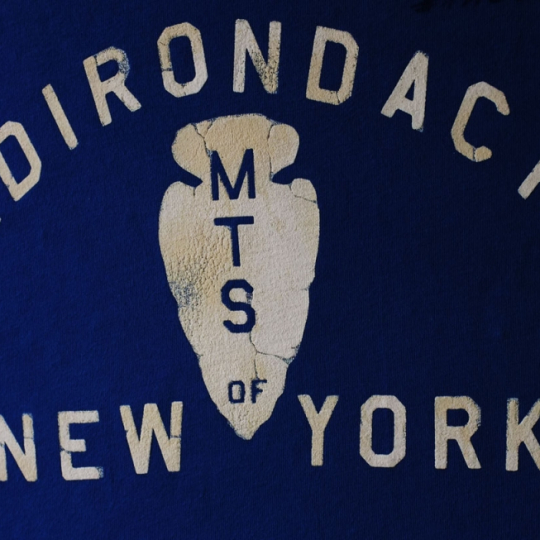 In Crack (in nứt, bể)