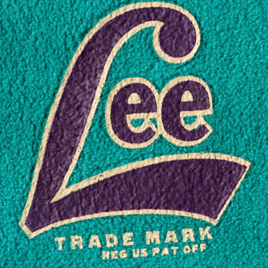 In Crack (in nứt, bể)